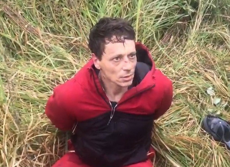 Появилось видео допроса подозреваемого в убийстве двух девочек в Рыбинске