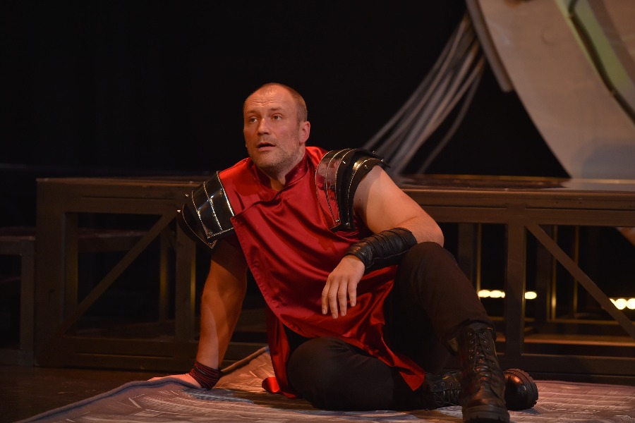 Актер Константин Соловьев