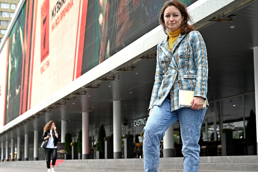 Директор дома-музея Марины Цветаевой Елена Жук научилась кататься на скейте месяц назад