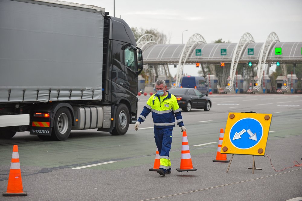 «Автодор» сообщил о сохранении ограничений на М-4 «Дон» в Московской и Тульской областях