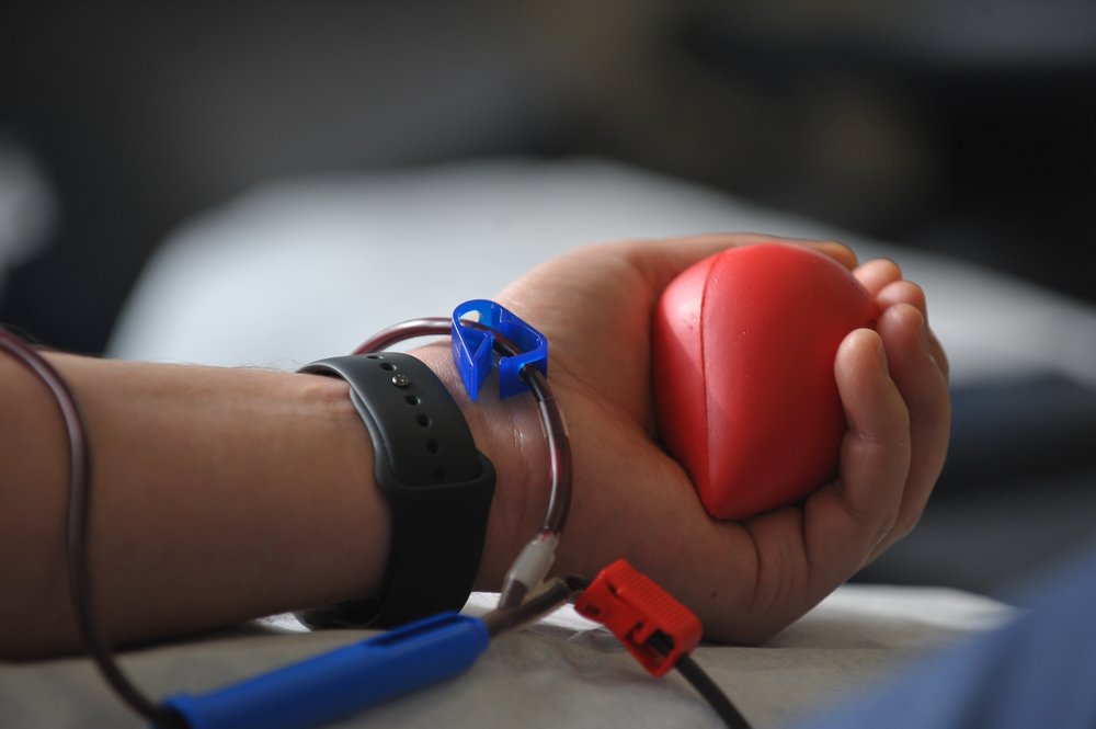 Более трех тысяч москвичей в январе стали донорами плазмы для больных коронавирусом