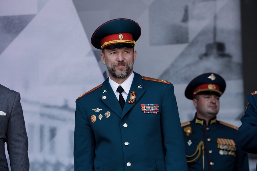 Депутат Госдумы Дмитрий Саблин на акции «Бессмертный полк»в Солнцеве