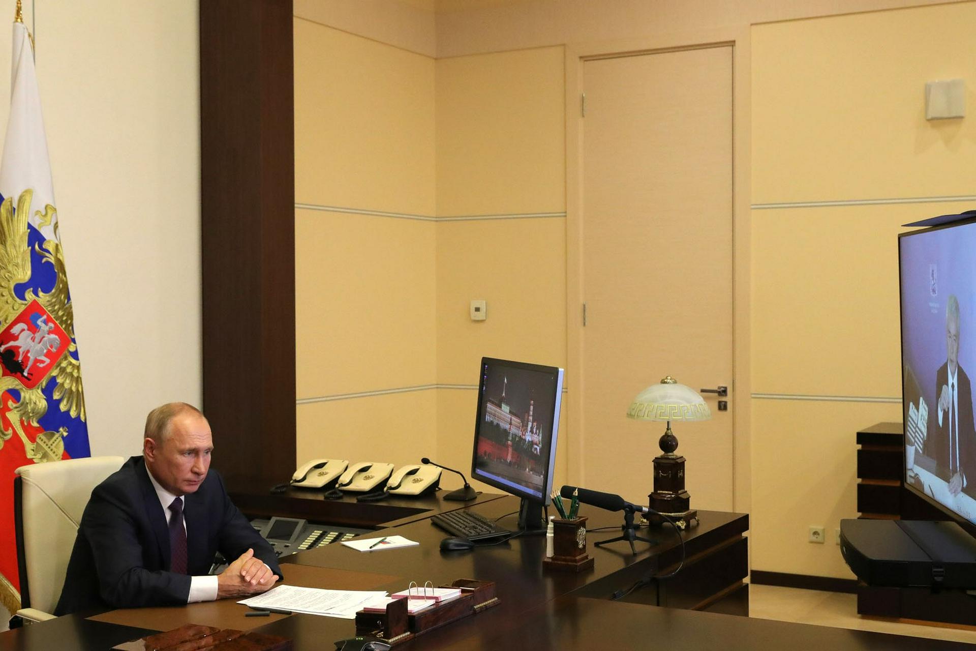 Вакцина, экономика и будущее. Главное из совещания Путина и Собянина на тему COVID-19