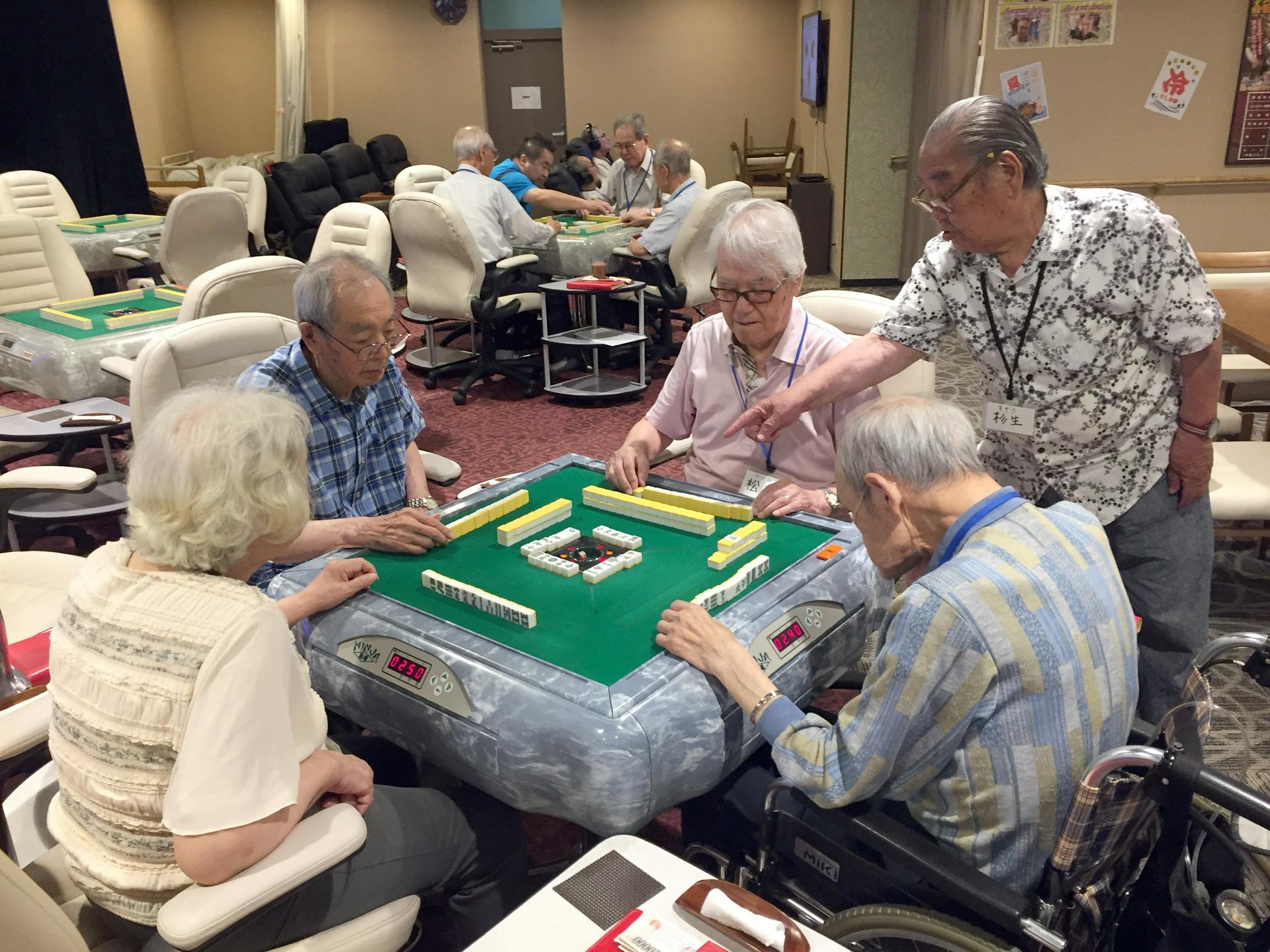 Рекордное число жителей в возрасте 100 лет зафиксировали в Японии