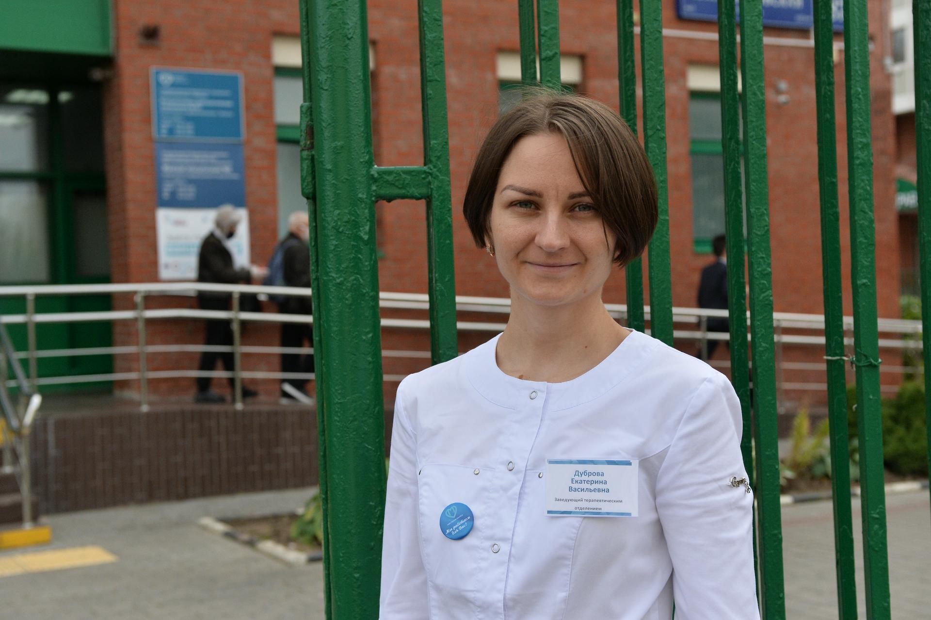 Социальная дистанция и прививка — не прихоть, а необходимость