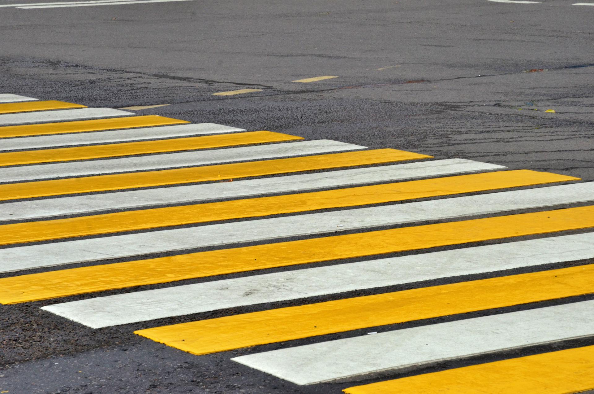 Дорожную разметку начали обновлять в Москве