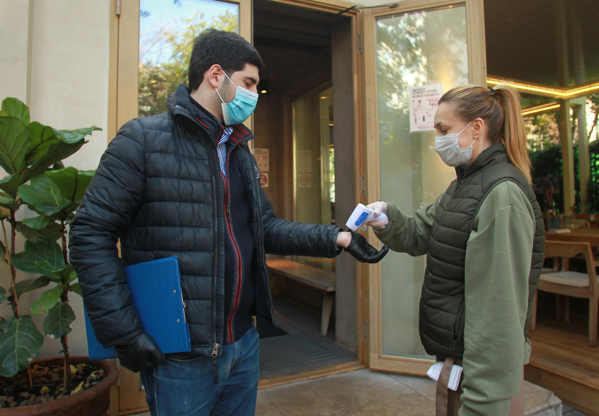 Полторы тысячи заведений столицы оформили QR-коды для посетителей 