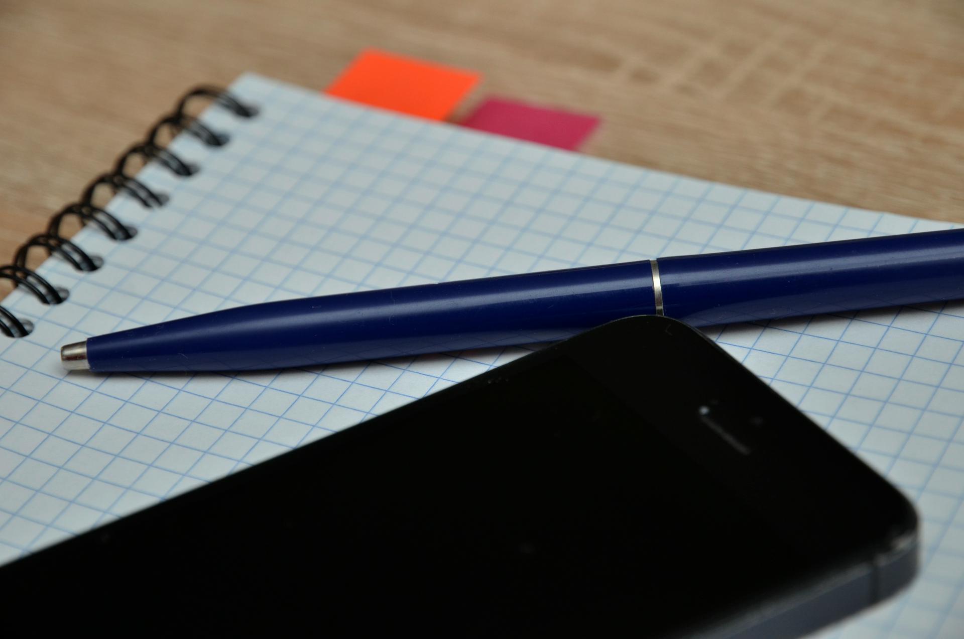 Российские филологи назвали самые популярные слова 2020 года