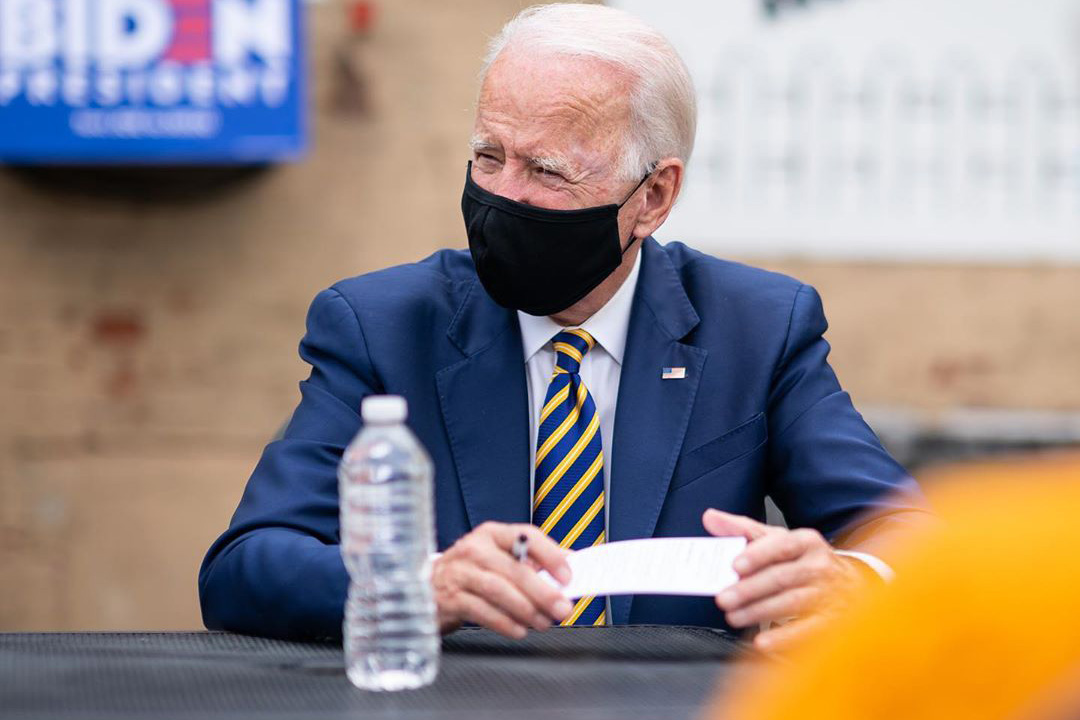 Байден сдал отрицательный тест на COVID-19