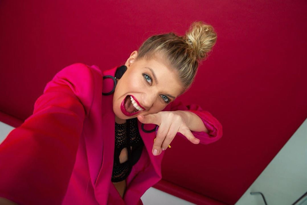 «Взяла творческую паузу»: актриса Настя Задорожная — о новых увлечениях, помощи животным и семейной жизни