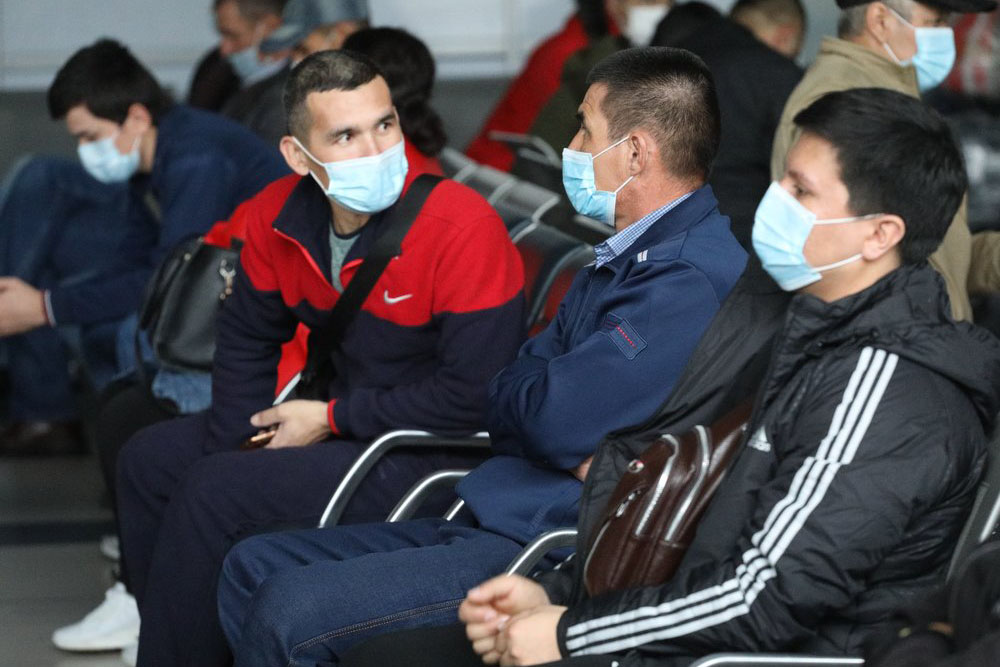 Роспотребнадзор сообщил о росте заболеваемости коронавирусом в 33 регионах