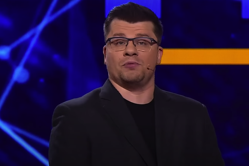 «Сопли на кулак наматывает»: Воля пошутил о состоянии Харламова после развода