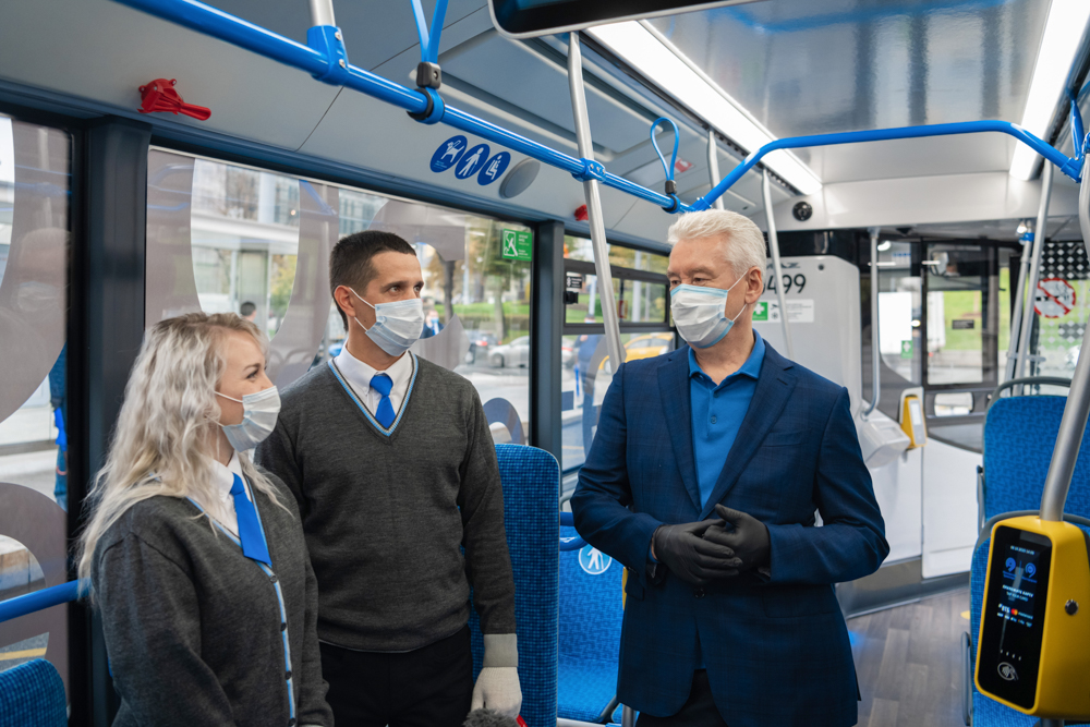 Сергей Собянин поучаствовал в церемонии запуска на линию 500-го электробуса