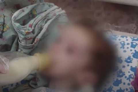 Власти сообщили о состоянии девочки, которую полгода держали в шкафу