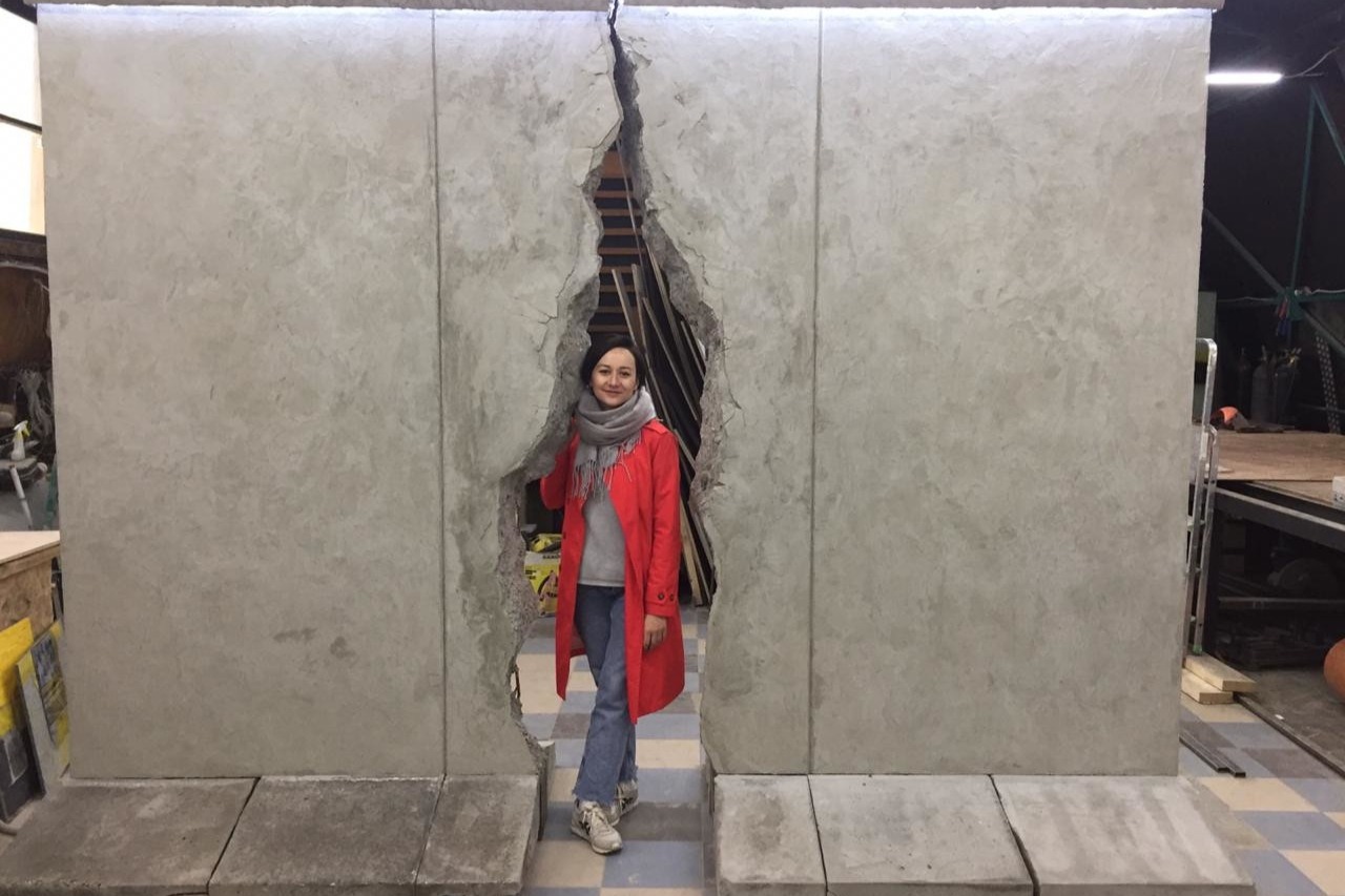 Арт-объект «Фрагмент Берлинской стены» открыли в парке «Музеон»