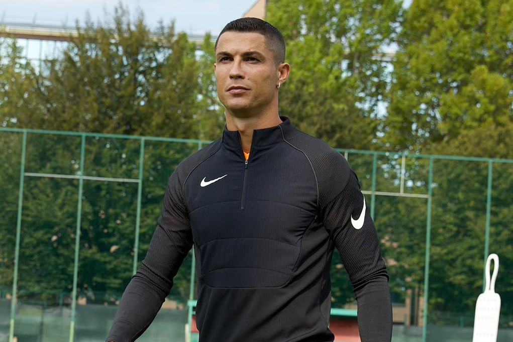 «Признанный мировой рекордсмен»: Роналду показал сертификат Книги рекордов Гиннесса