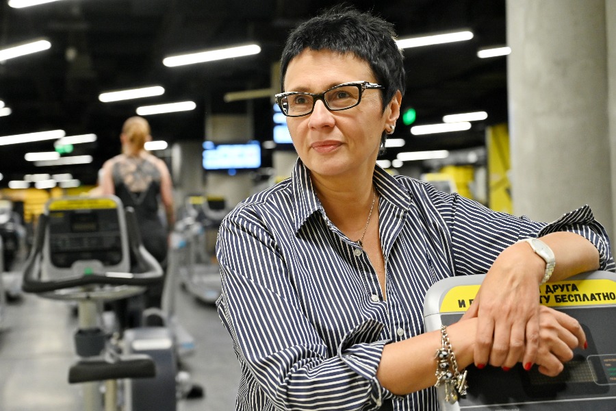 Президент Ассоциации операторов фитнесиндустрии Ольга Киселева в одном из спортзалов столицы 