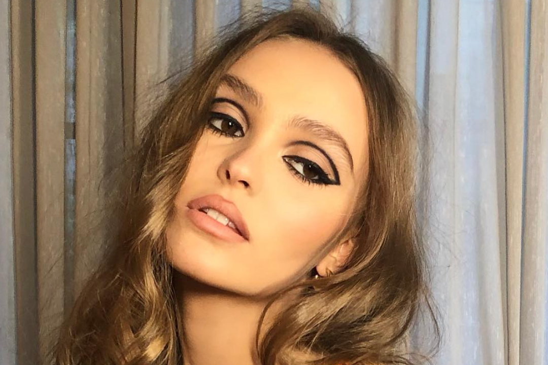 «Идеал»: поклонников восхитили откровенные снимки 21-летней дочери Джонни Деппа