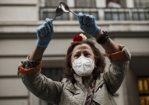 «Граждане не церемонятся»: жители Испании описали вторую волну коронавируса