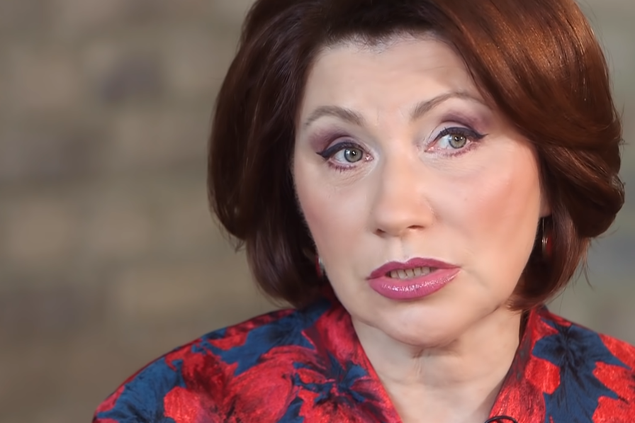 Сябитова прокомментировала слова Урганта, который «поженил» ее с Моргенштерном