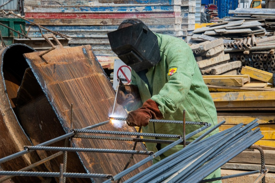 Строительство станции «Университет Дружбы Народов»