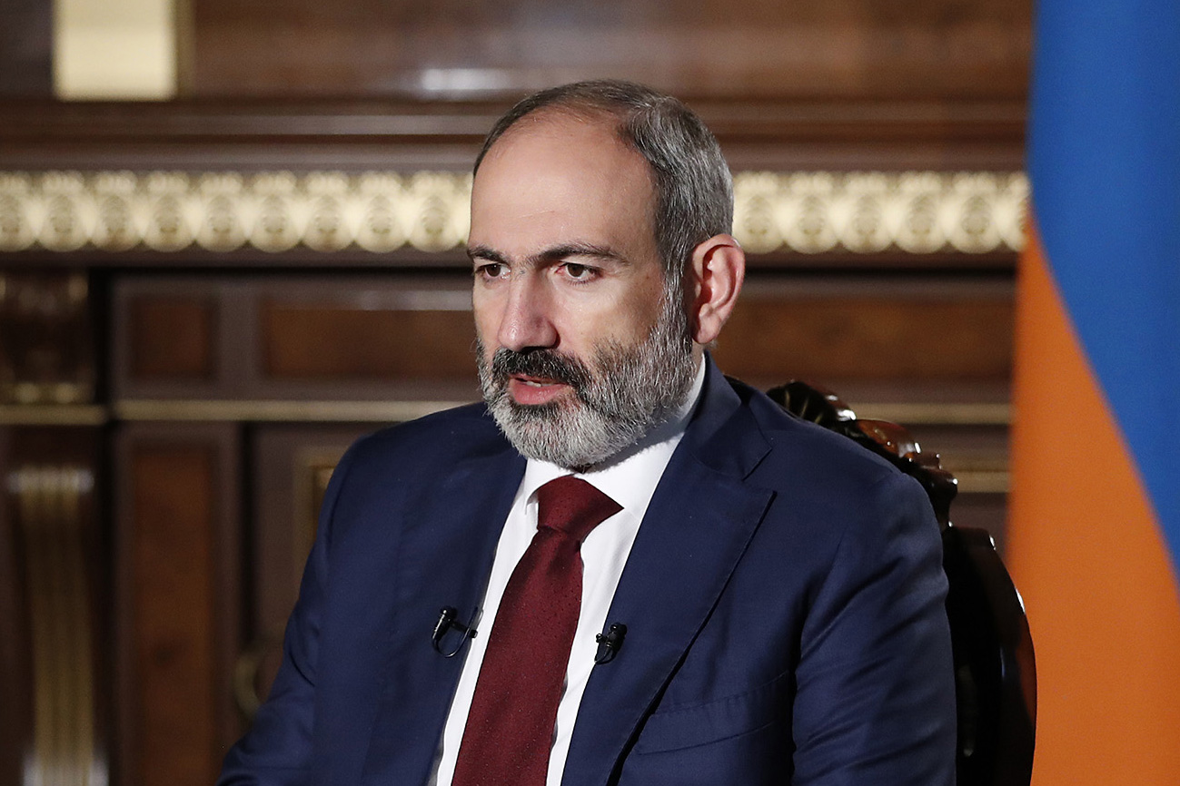 Премьер-министра Армении ограбили «во имя родины»
