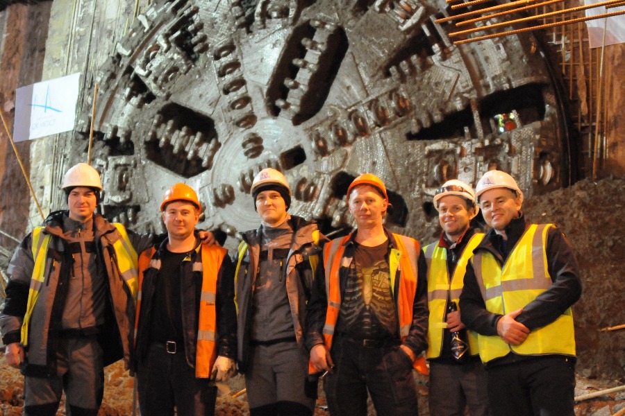 Вошла с шумом и пылью. Щит «Виктория» соединил станции на востоке кольца 