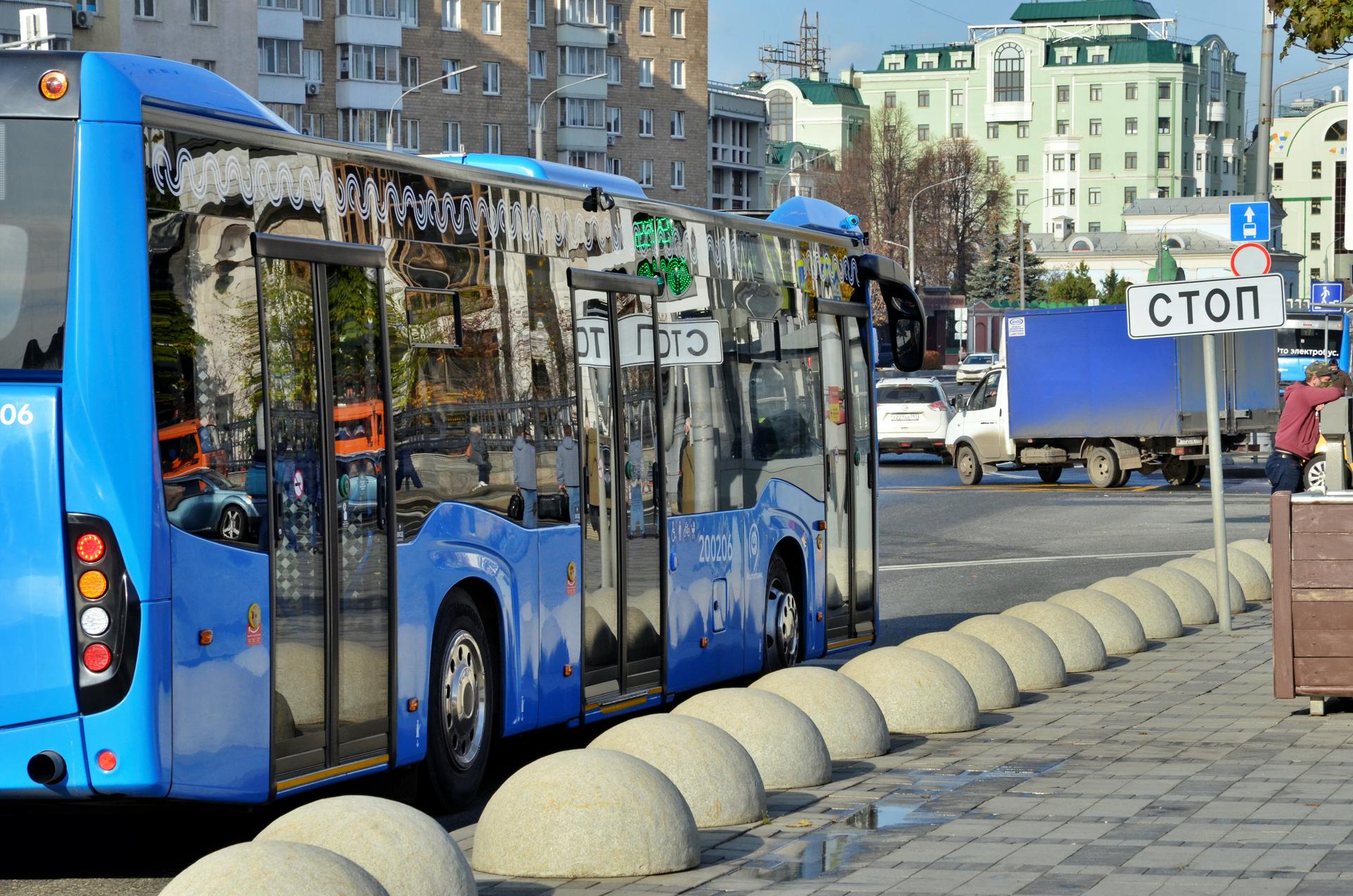 Автобус № 30 в ЮВАО Москвы изменит маршрут с 31 августа