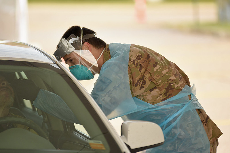 Число случаев коронавируса в мире превысило 64 миллиона