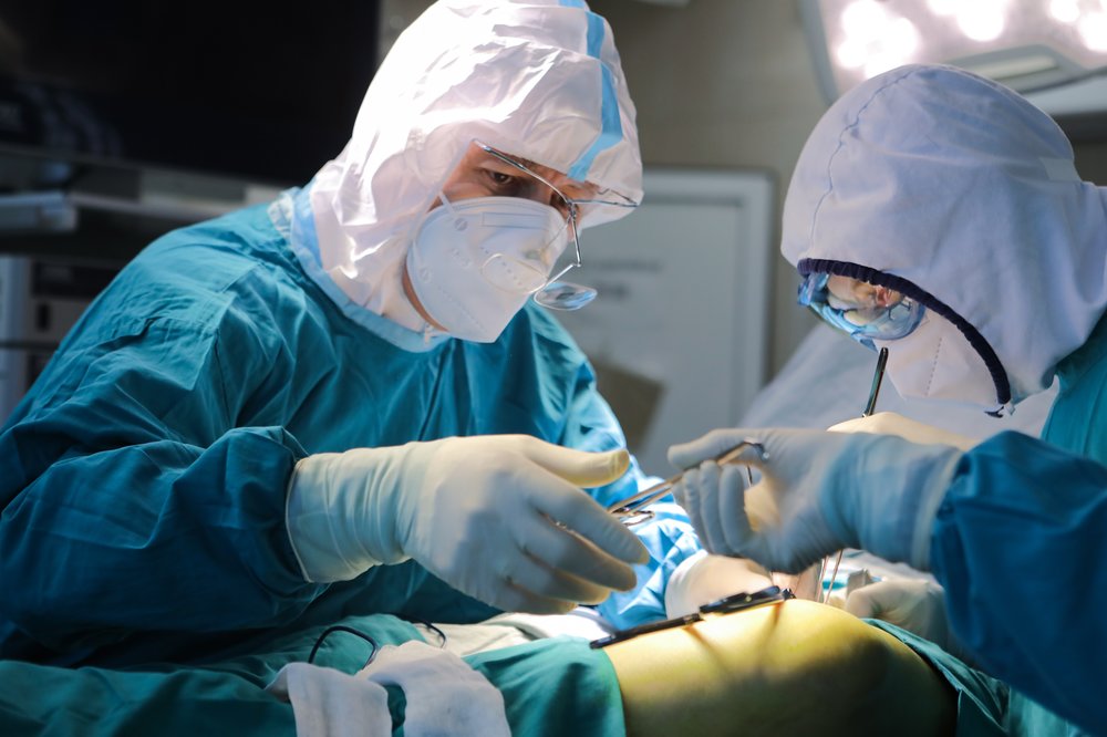 «Живая» вакцина. Когда в России может появиться «убийца рака» на основе COVID-19