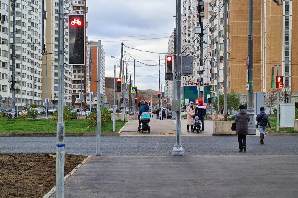 Первые светофоры с бело-лунными фазами появились в Подмосковье