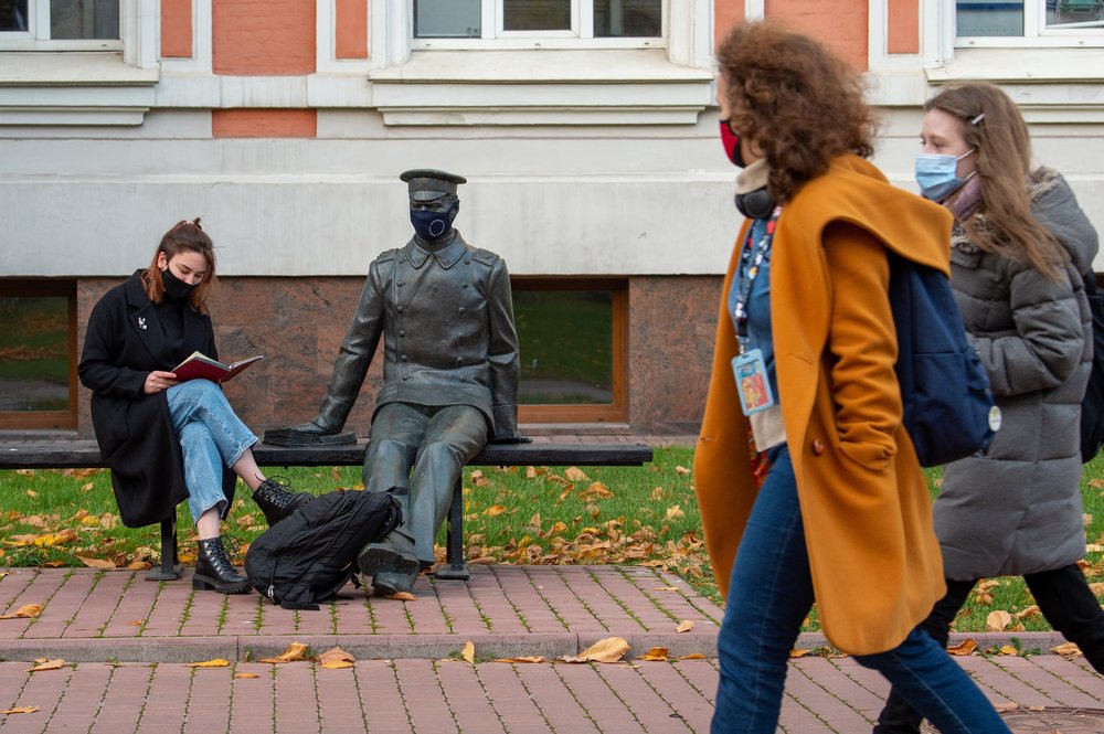 Онищенко рассказал о прогнозируемом росте числа случаев коронавируса в России