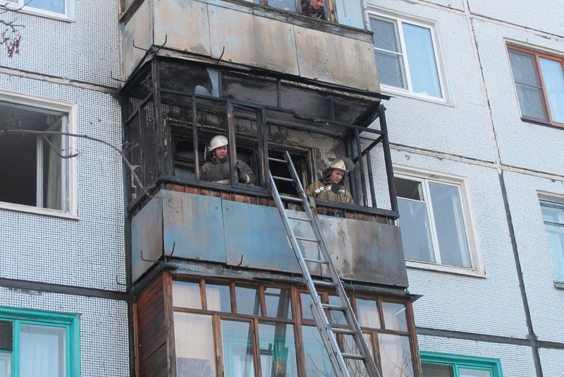 Три человека погибли при пожаре в Подмосковье