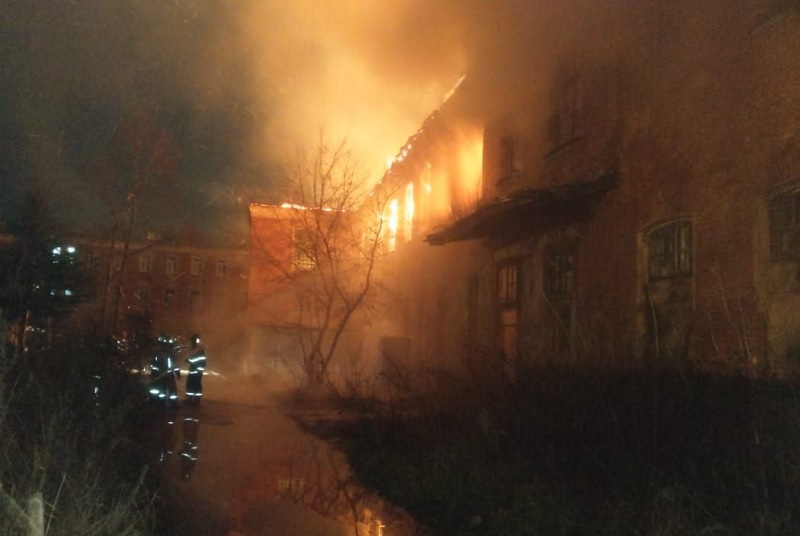 Огонь повредил квартиру при пожаре в Красноармейске