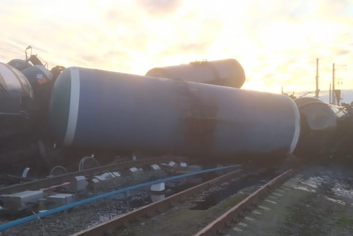 Стала известна площадь разлива топлива после схода вагонов под Владимиром