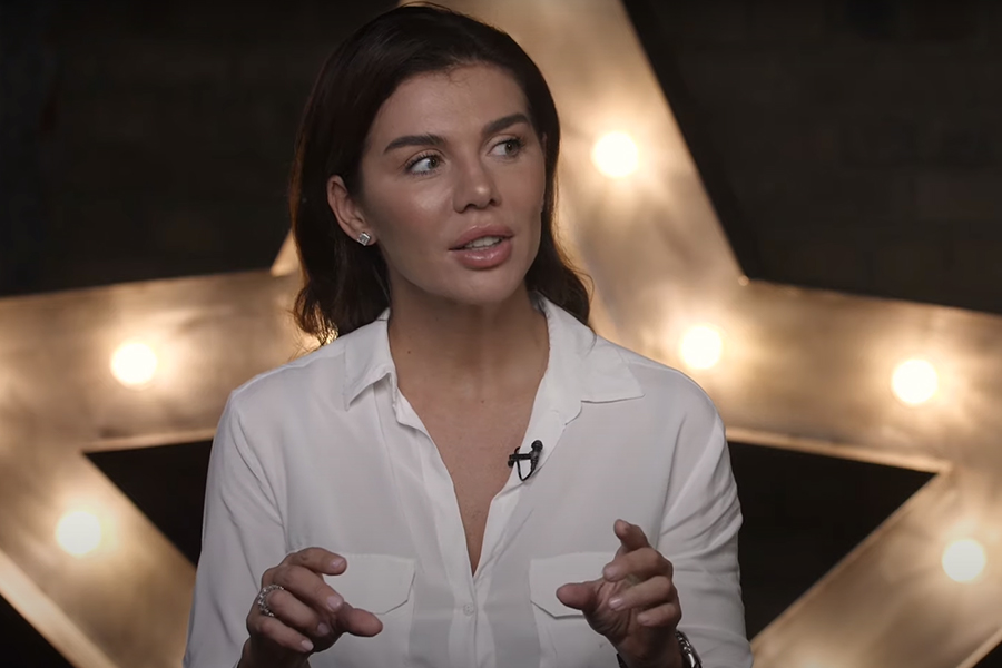 «Женщине обязательно нужно готовить»: Анна Седокова рассказала о семейной жизни