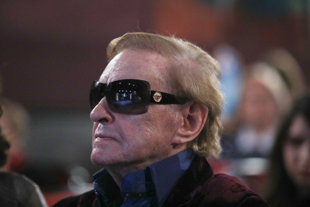 СМИ назвали претендентов на наследство Романа Виктюка