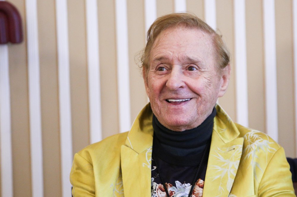 Прощание с Романом Виктюком состоится в Москве