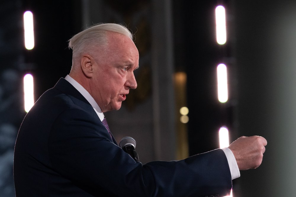 Александр Бастрыкин взял на контроль дела о сходе лавины в Норильске и пожаре в Тюменской области