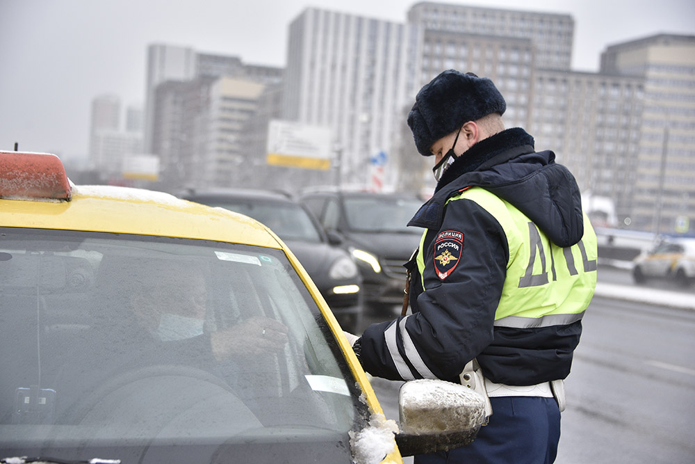 Эксперт не исключил перевода всех автомобильных документов в «цифру»