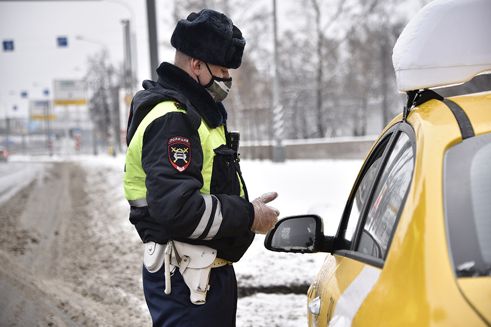 Минцифры планирует запустить приложение с электронными водительскими правами