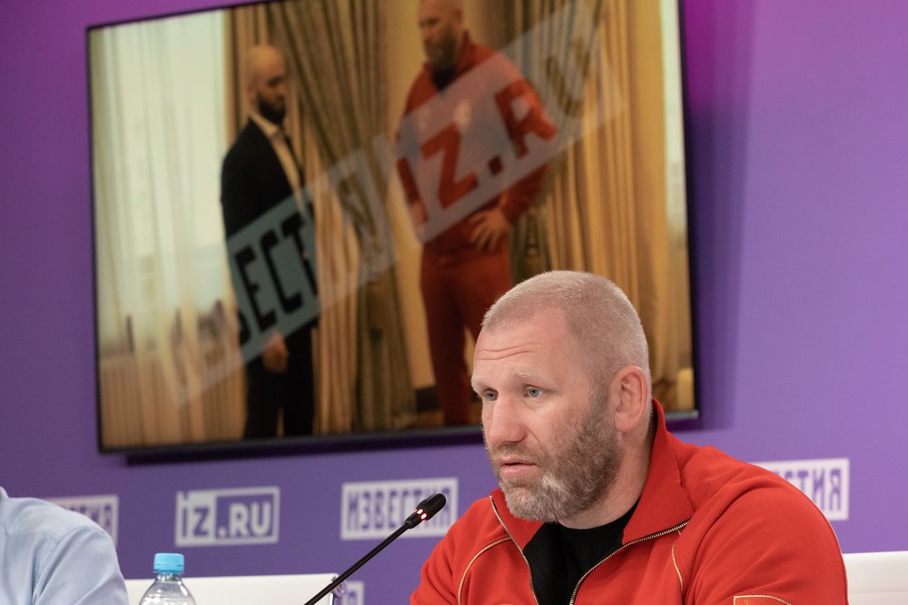 Бойцы ММА Яндиев и Харитонов примирились после драки в «Лужниках»