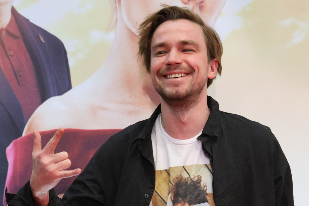 Российские знаменитости рассказали о девушках, с которыми готовы построить отношения