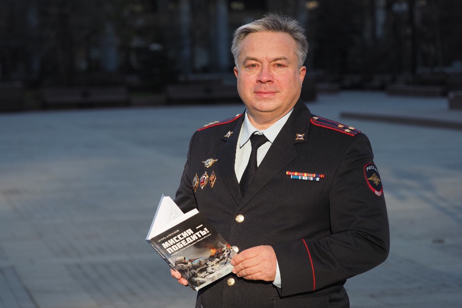 Игорь Алексеев с новой книгой