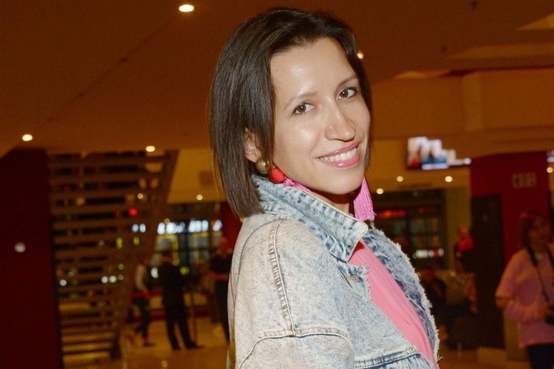 «Ударилась головой»: экс-участница Comedy Woman рассказала о травле из-за внешности