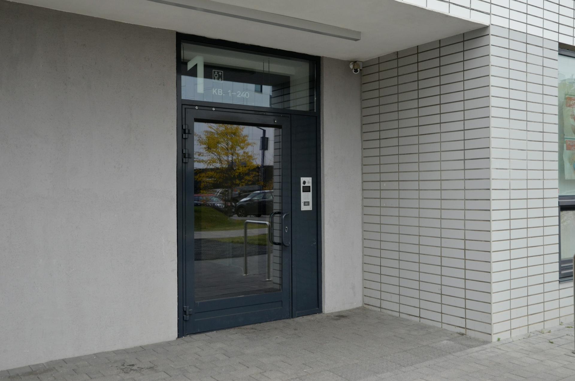 Более семи тысяч подъездов жилых домов отремонтировали в Москве с начала года