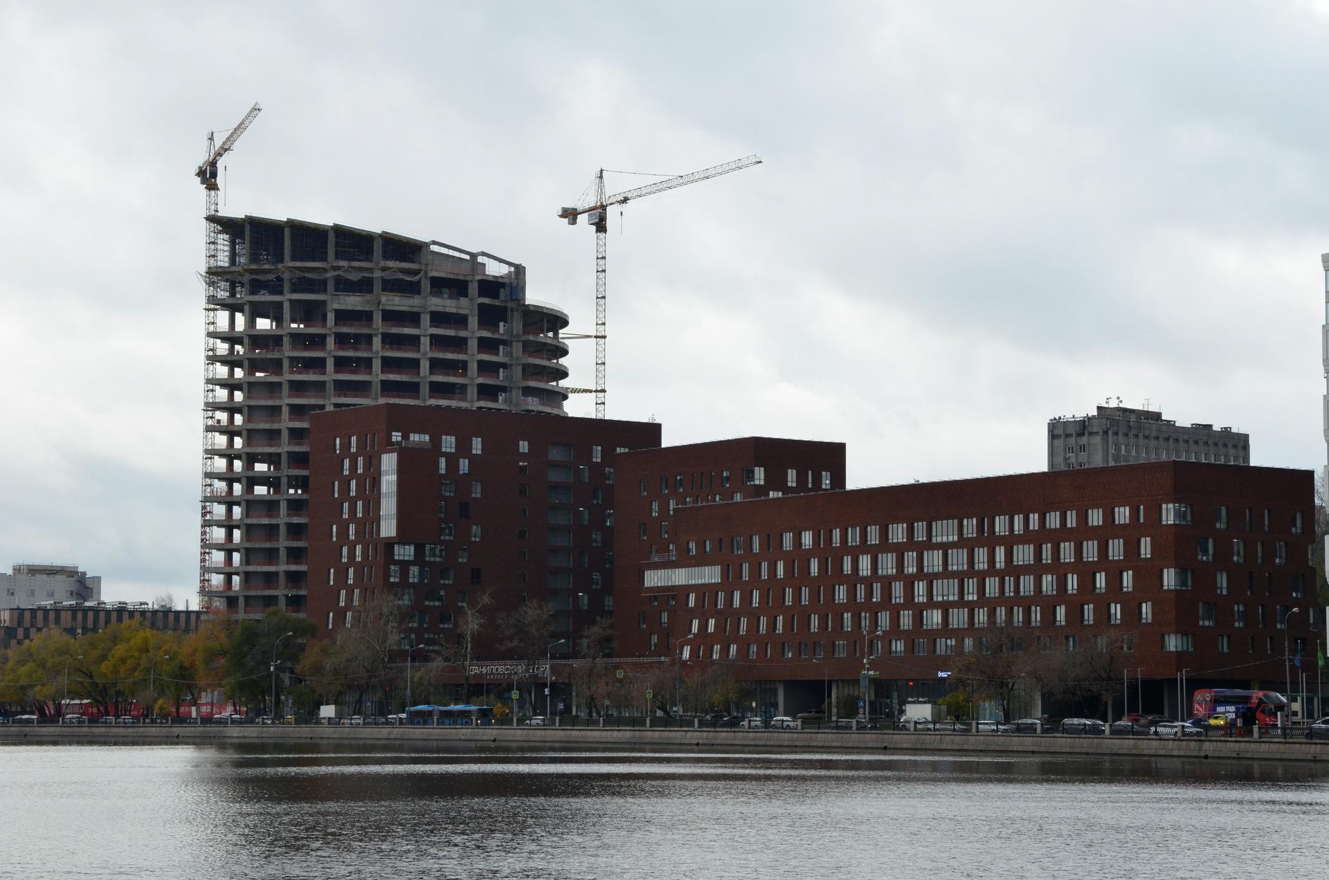 Власти Москвы потратят почти 1,8 триллиона рублей на стройки за три года