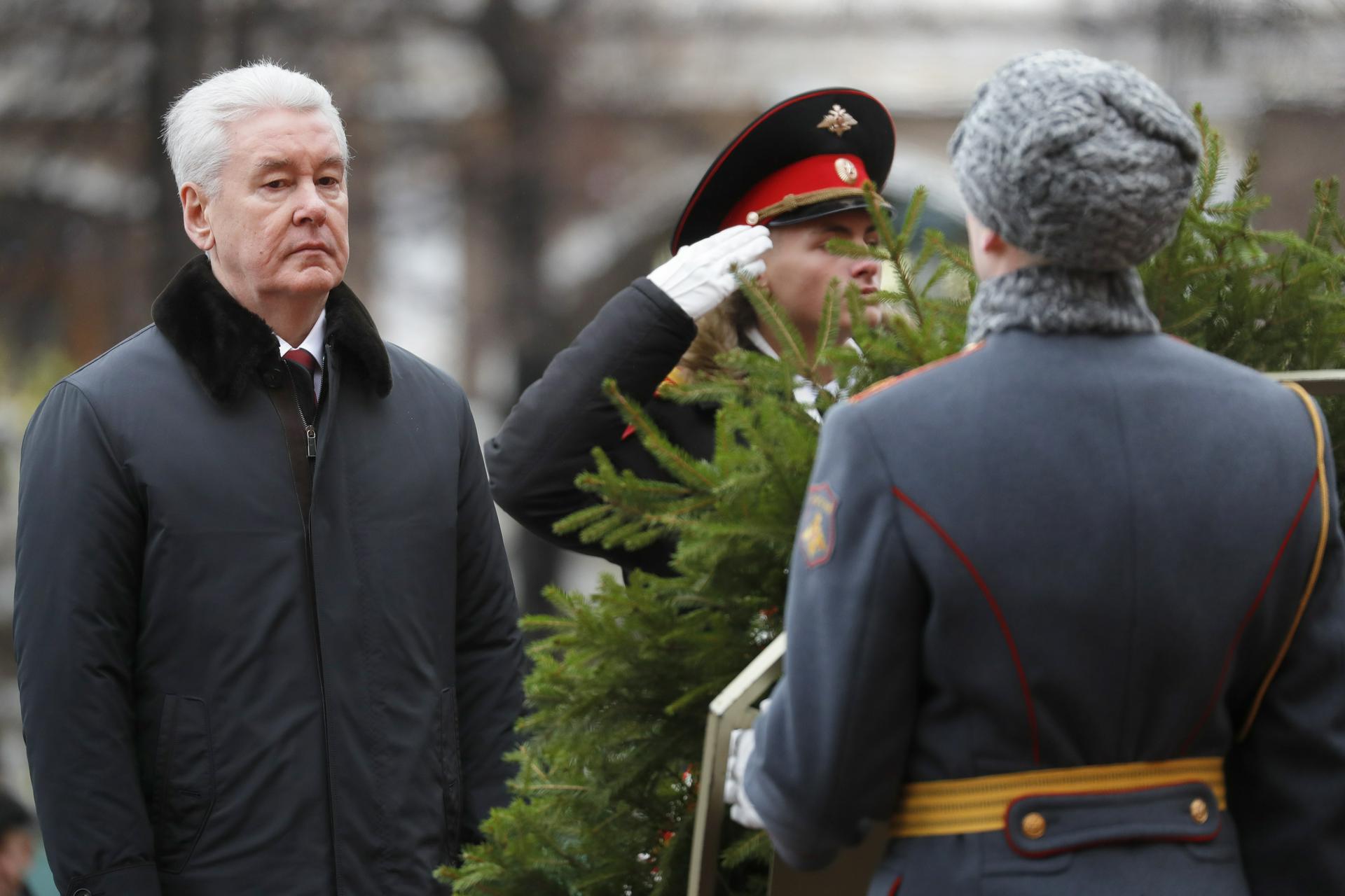 Сергей Собянин возложил венки к Могиле Неизвестного Солдата в 79-ю годовщину парада