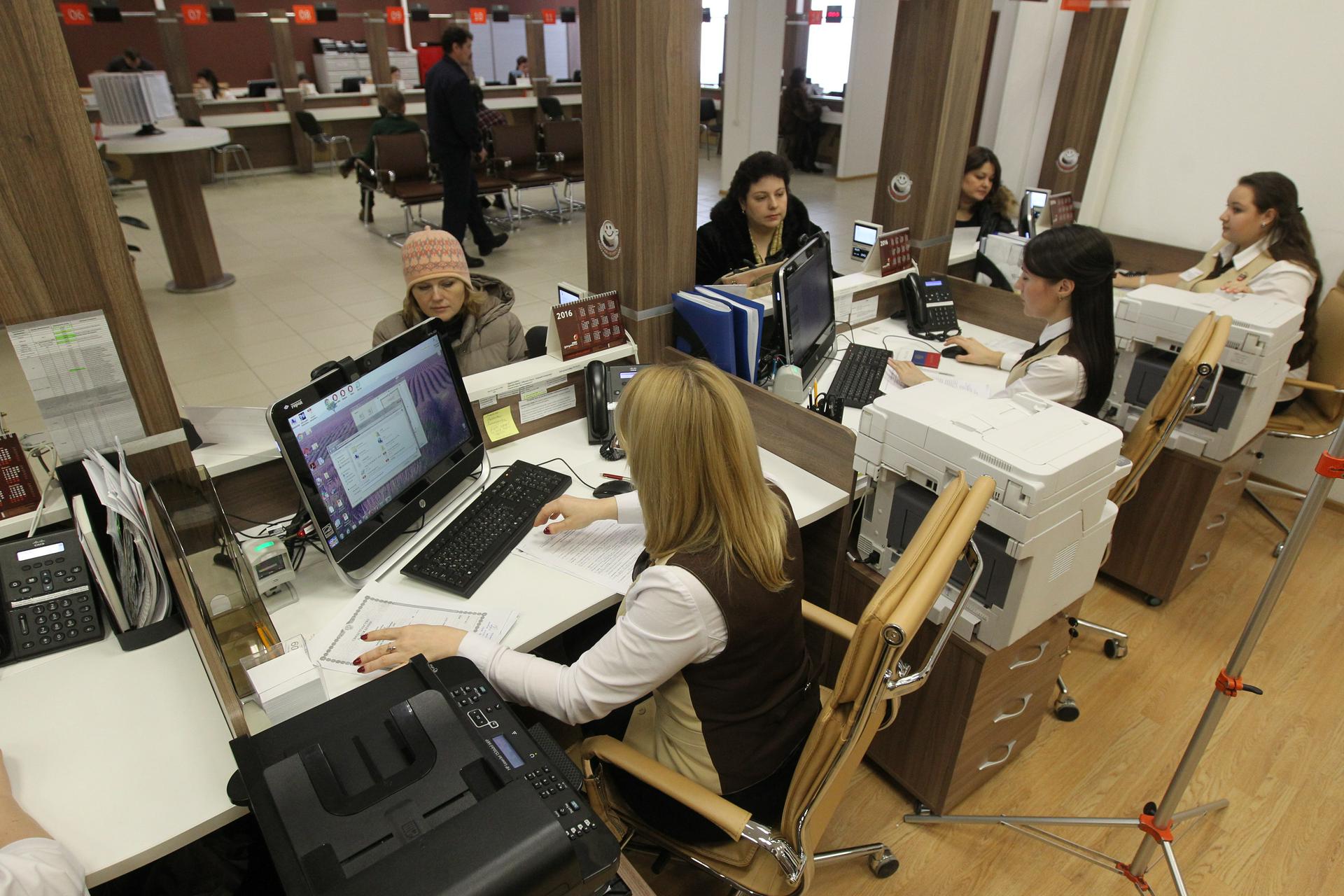 Роструд напомнил о коротких рабочих неделях в 2021 году