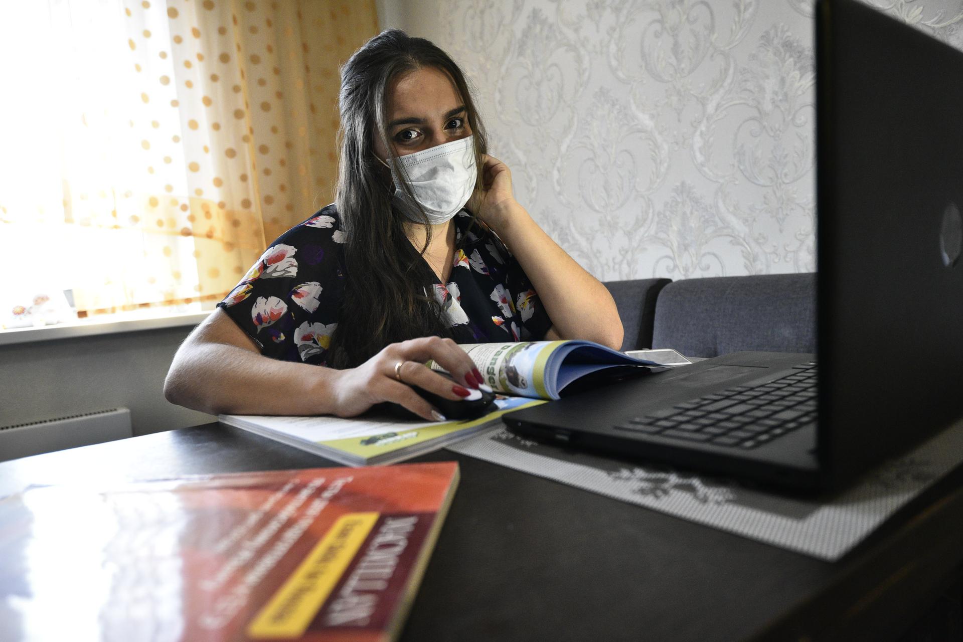 Четыре школы закрыли на карантин в Подмосковье из-за COVID-19